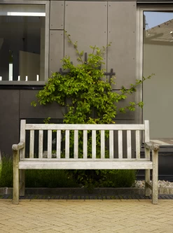 England Bench -Skagerak Store ScreenShot2022 02 02at2.26.39PM