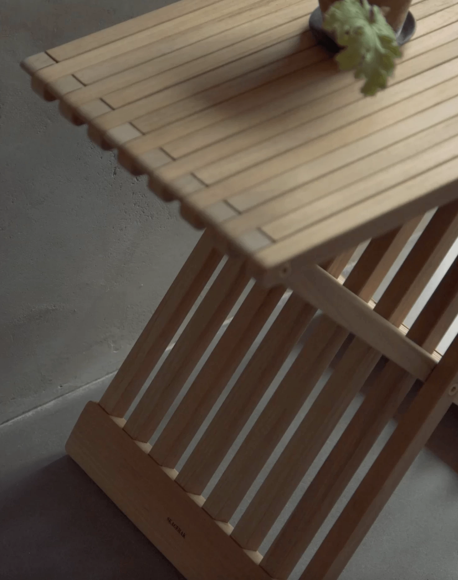 Fionia Folding Stool/Table - Oak 5 Fionia Folding Stool/Table - Oak - Image 3