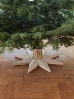 Stella Christmas Tree Base -Skagerak Store stella christmas tree base 783505